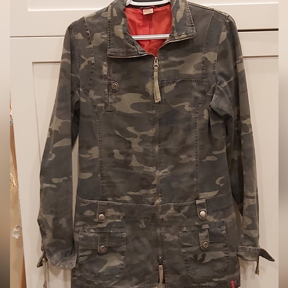 Groggy embroidered camo coat - Picture 3 of 11